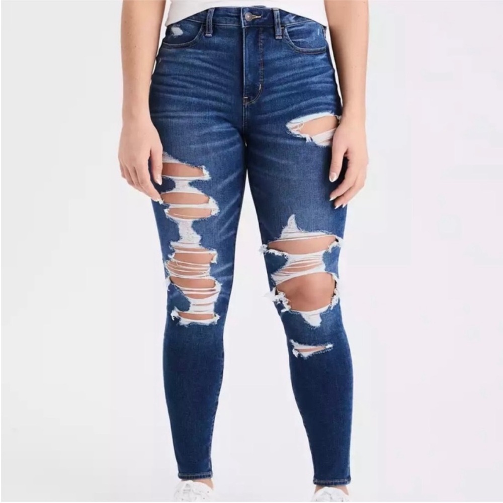 American Eagle AEO The Dream Jean Distressed Super Hi-Rise Jegging